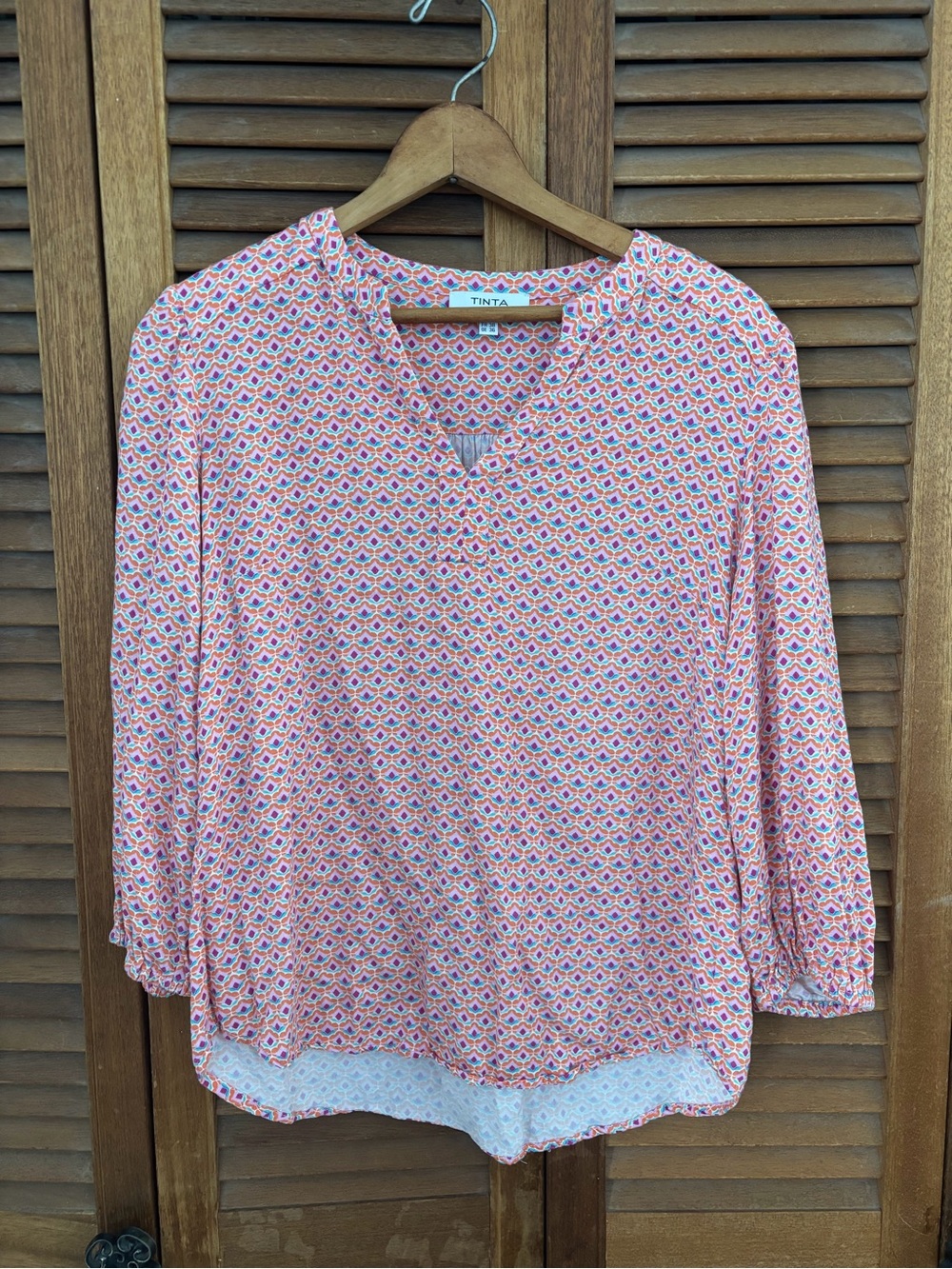 Tinta Spain Pink, green and Orange Printed V-Neck Tunic Top size medium